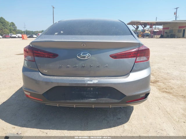 2019 HYUNDAI ELANTRA SE 16