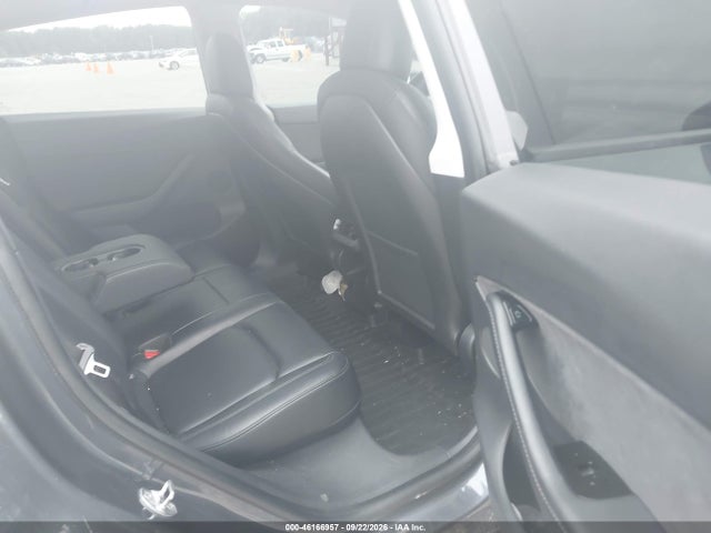 2021 TESLA MODEL Y LONG RANGE 8