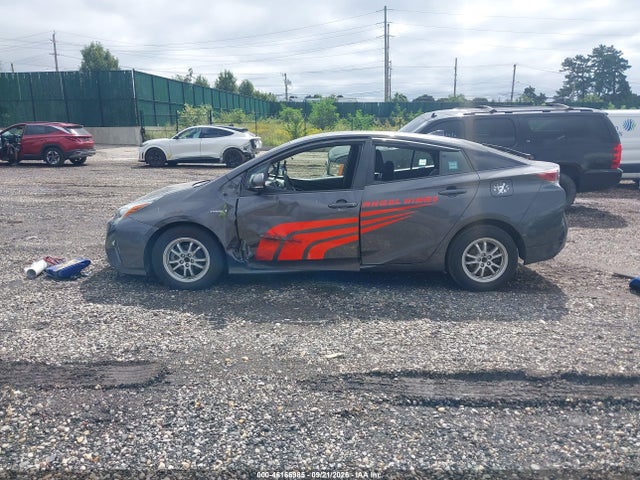 2018 TOYOTA PRIUS TWO 14