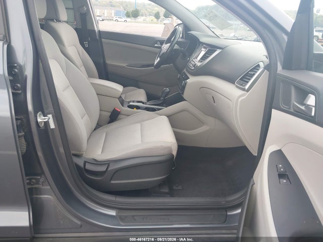 2017 HYUNDAI TUCSON VALUE 5