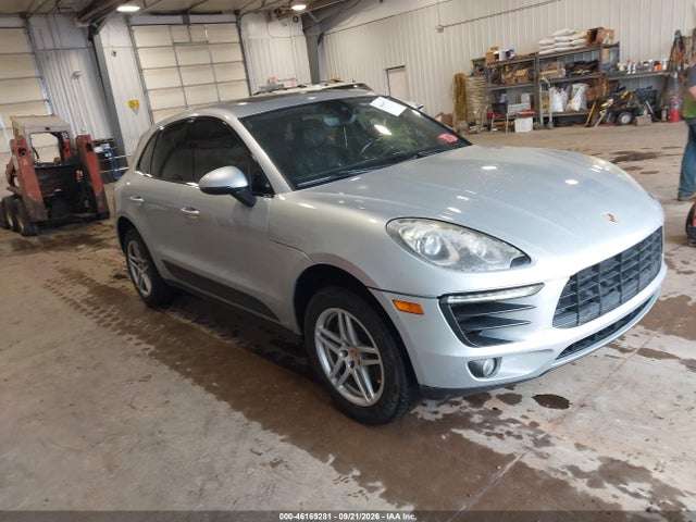 2017 PORSCHE MACAN