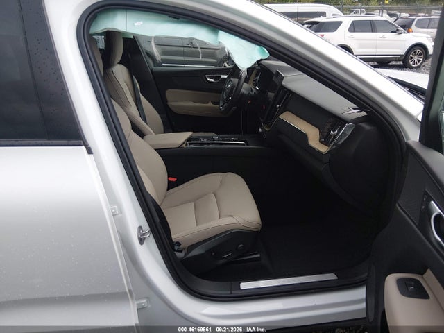 2026 VOLVO XC60 B5 CORE 5