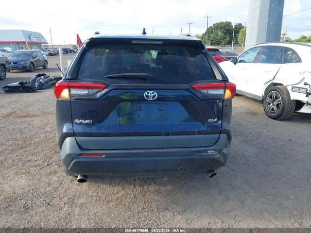 2021 TOYOTA RAV4 XLE PREMIUM 17