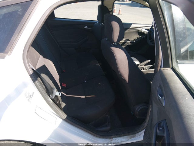 2018 FORD FOCUS SE 8