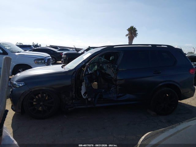 2021 BMW X7 M50I 13