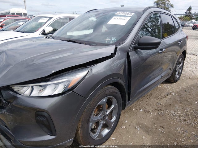 2024 FORD ESCAPE ST-LINE 18