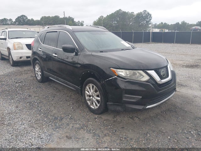 2017 NISSAN ROGUE SV