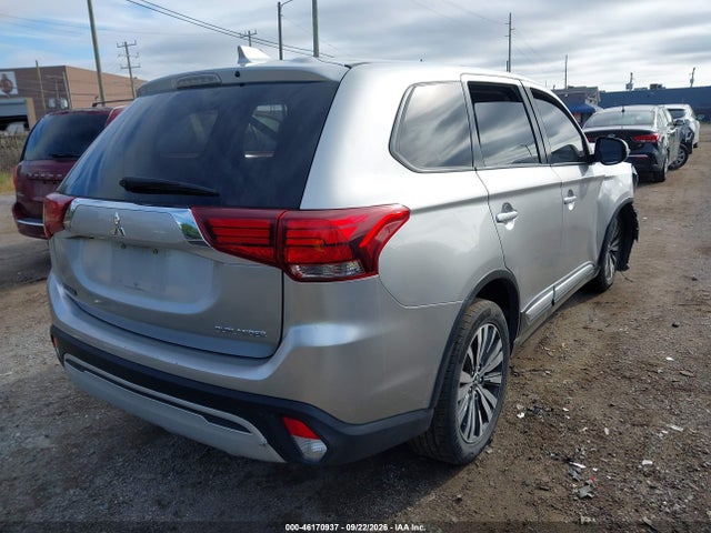 2019 MITSUBISHI OUTLANDER SE 4