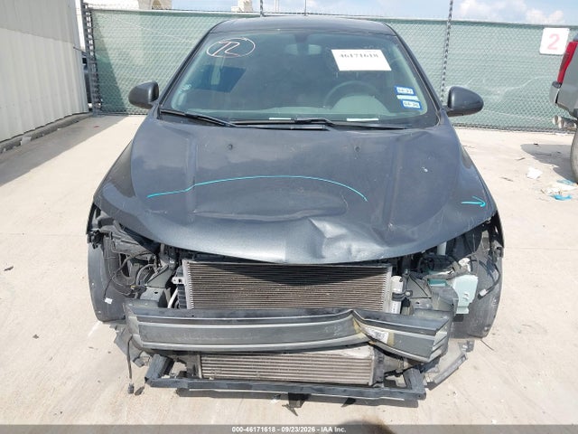 2019 CHEVROLET SONIC LT AUTO 13