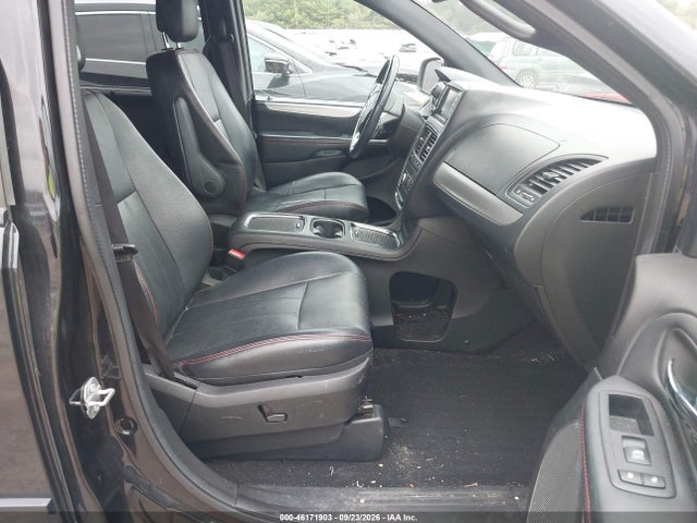 2017 DODGE GRAND CARAVAN GT 5