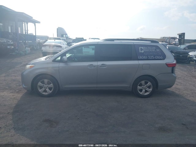 2017 TOYOTA SIENNA LE 8 PASSENGER 15