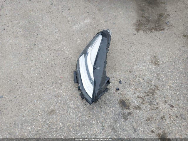 2022 TESLA MODEL Y LONG RANGE 12