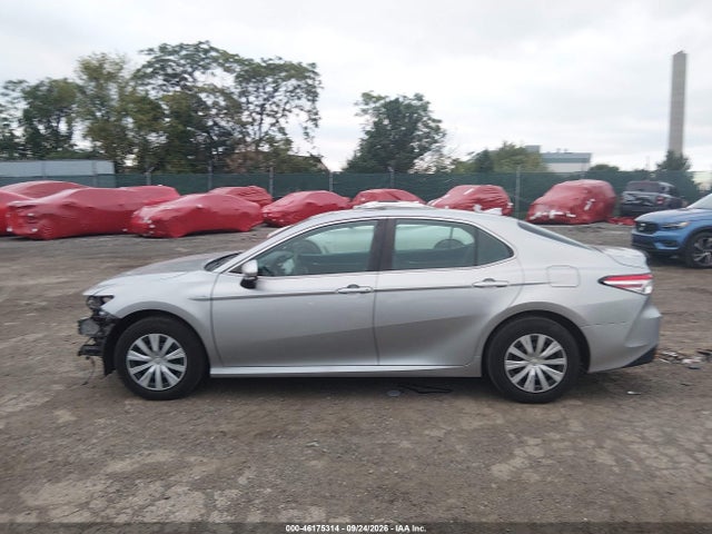 2020 TOYOTA CAMRY LE HYBRID 15
