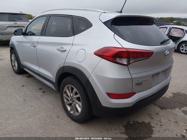 2017 HYUNDAI TUCSON SE 3