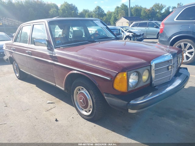 1983 MERCEDES-BENZ 240 D