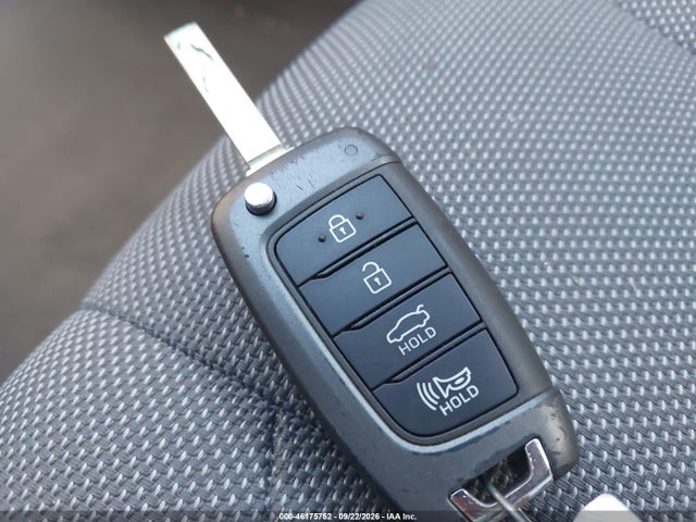 2022 HYUNDAI ELANTRA SE 11
