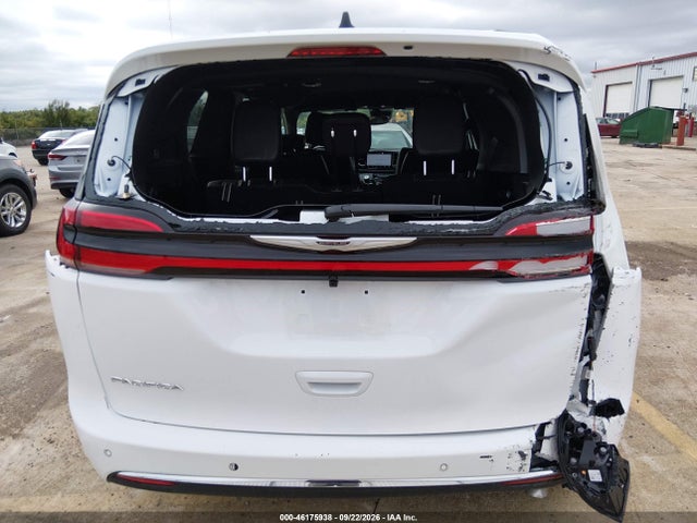 2026 CHRYSLER PACIFICA SELECT 6