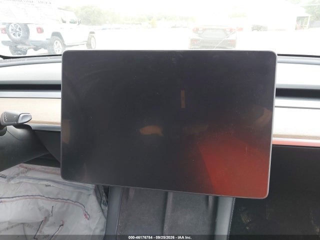 2022 TESLA MODEL 3 LONG RANGE 17