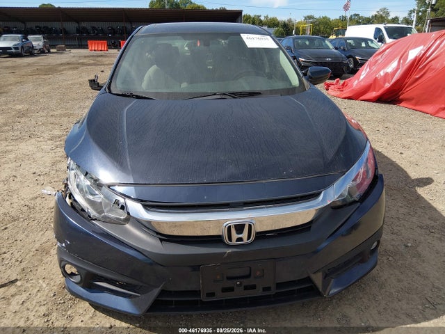 2018 HONDA CIVIC EX-T 12