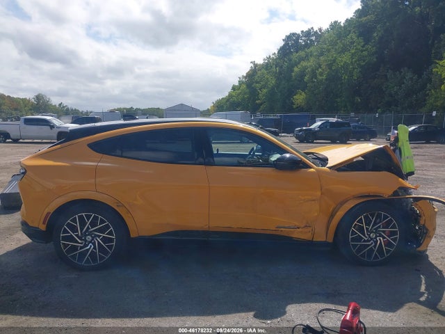 2022 FORD MUSTANG MACH-E GT 12