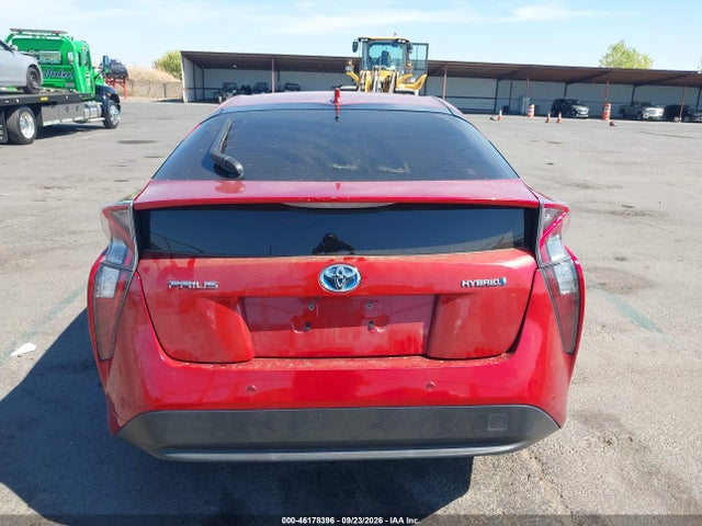 2018 TOYOTA PRIUS THREE 16