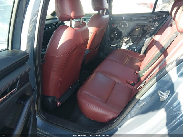 2022 MAZDA MAZDA3 CARBON EDITION 8