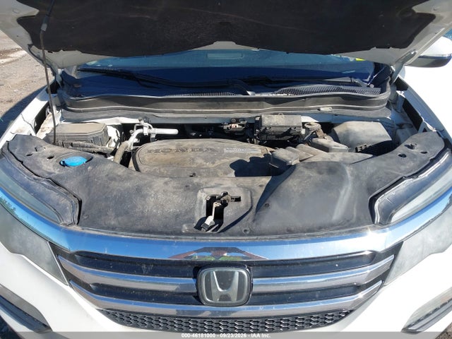2017 HONDA PILOT TOURING 10
