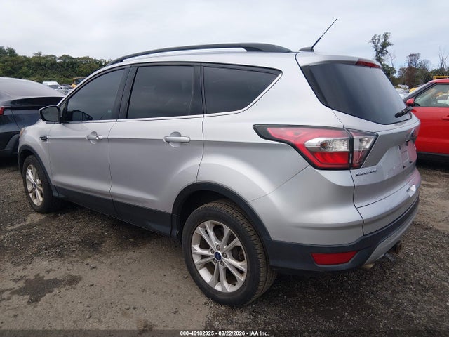 2017 FORD ESCAPE SE 3