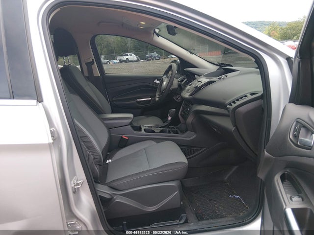 2017 FORD ESCAPE SE 5