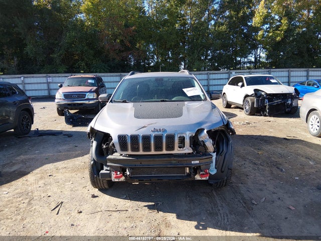 2020 JEEP CHEROKEE TRAILHAWK 4X4 13