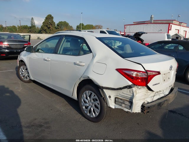 2017 TOYOTA COROLLA LE 3