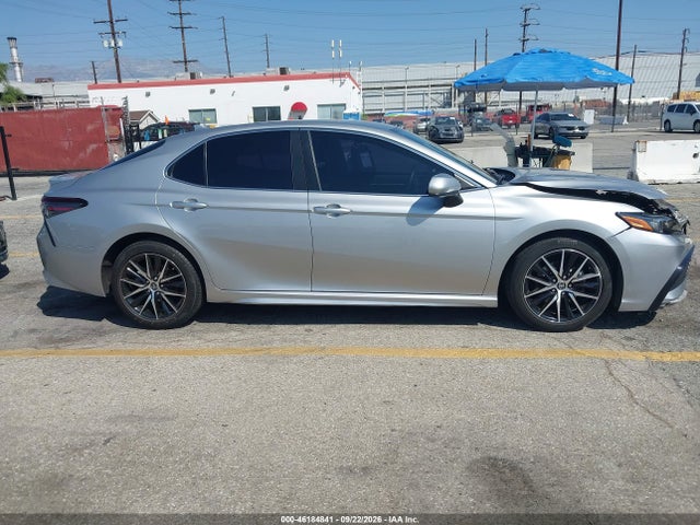2021 TOYOTA CAMRY SE 14