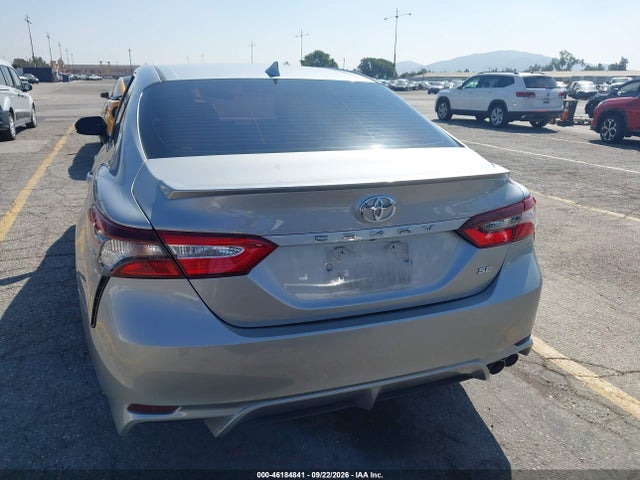 2021 TOYOTA CAMRY SE 17
