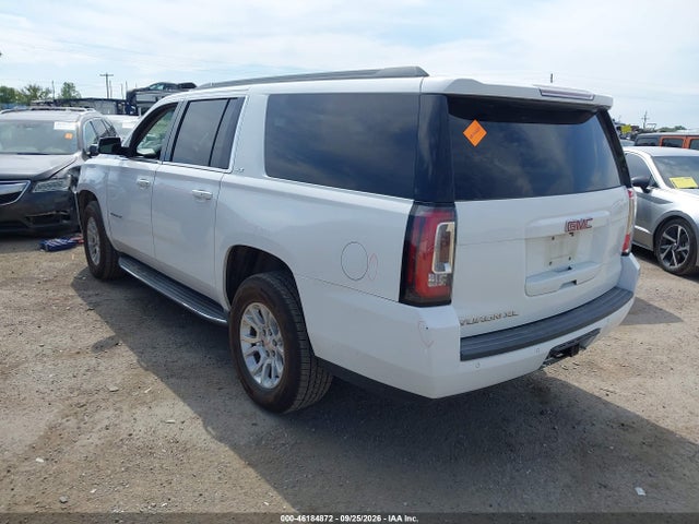 2017 GMC YUKON XL SLT 3