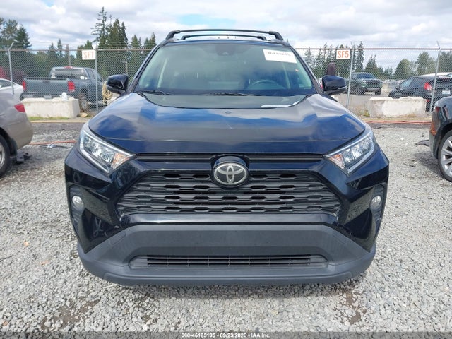 2020 TOYOTA RAV4 XLE 13