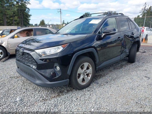 2020 TOYOTA RAV4 XLE 2