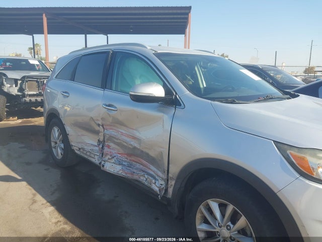 2017 KIA SORENTO 2.4L LX 6
