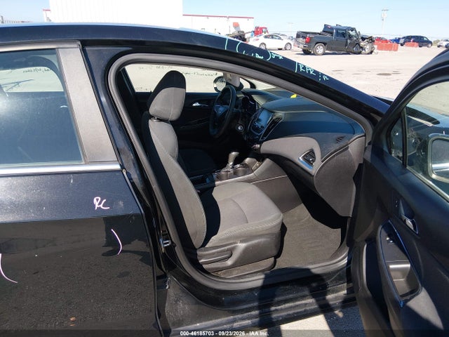 2017 CHEVROLET CRUZE LT AUTO 5