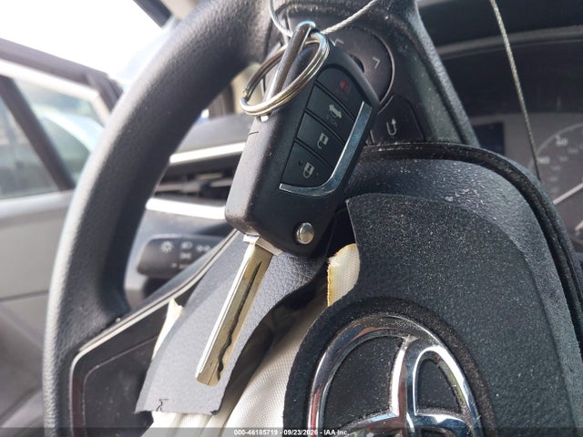 2024 TOYOTA COROLLA LE 11