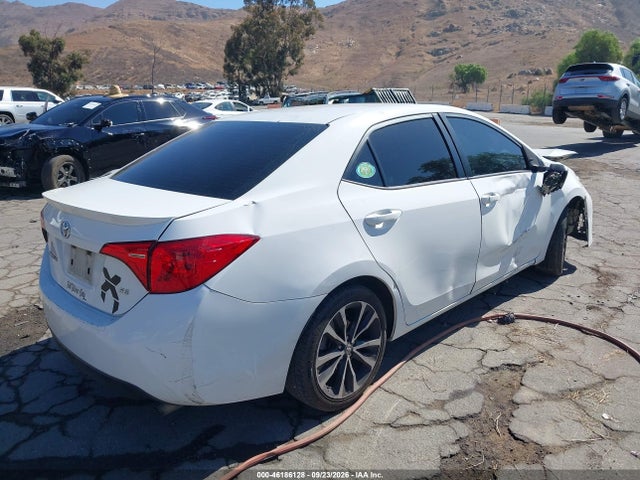 2017 TOYOTA COROLLA SE 4