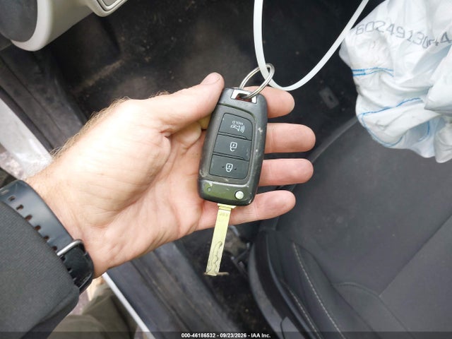 2024 HYUNDAI TUCSON SE 11