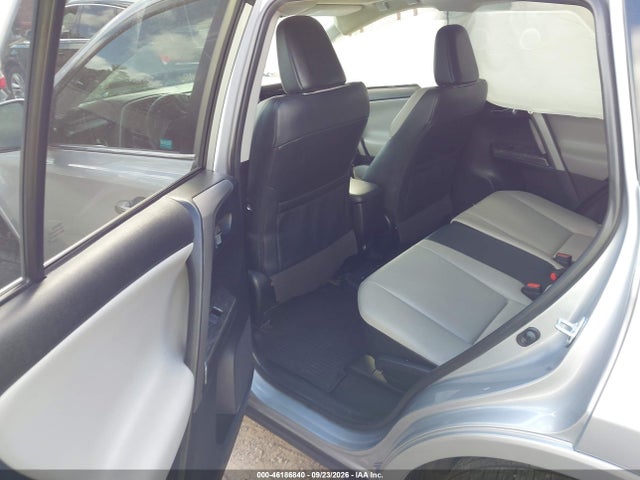 2017 TOYOTA RAV4 PLATINUM 8