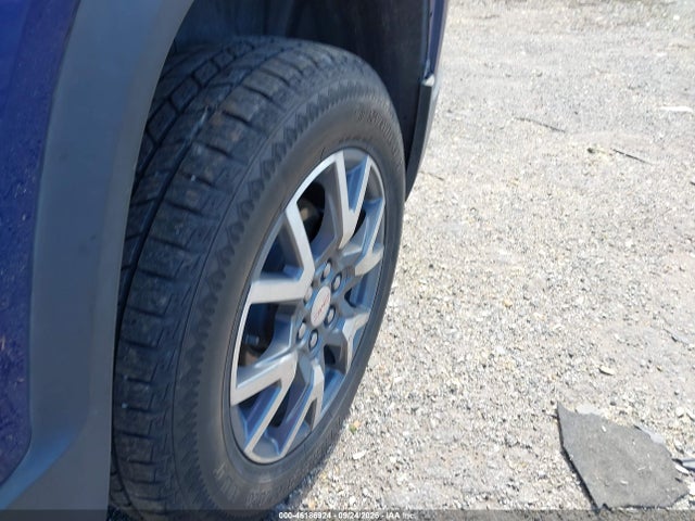 2023 GMC ACADIA AWD SLT 12
