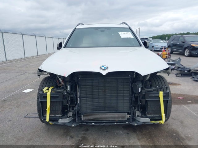 2022 BMW X7 M50I 13