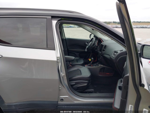 2019 JEEP COMPASS TRAILHAWK 4X4 5