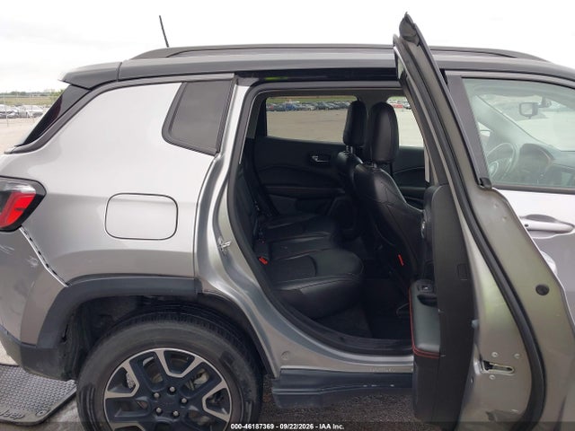 2019 JEEP COMPASS TRAILHAWK 4X4 8