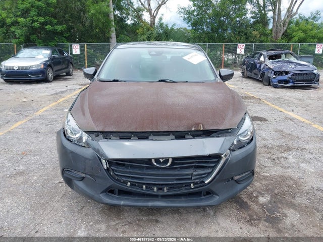 2018 MAZDA MAZDA3 TOURING 12