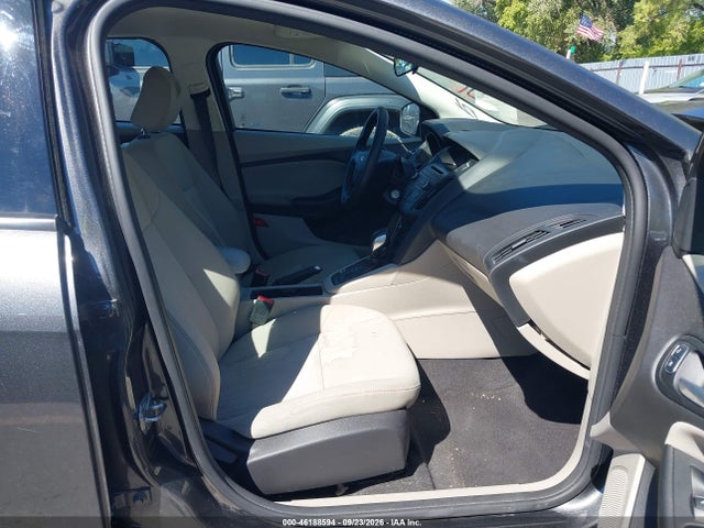 2017 FORD FOCUS SE 5