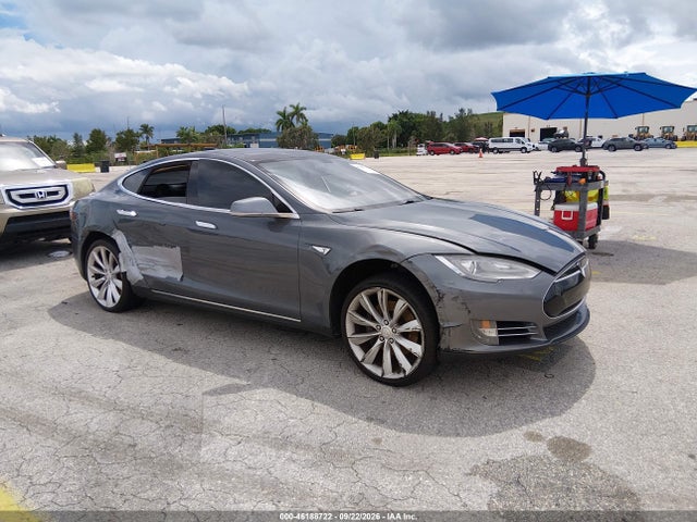 2013 TESLA MODEL S PERFORMANCE