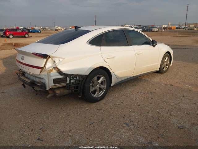 2021 HYUNDAI SONATA SE 4